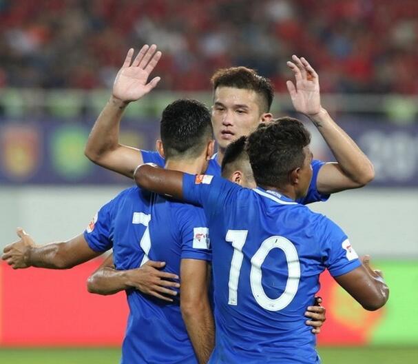 欧美人妖巨大在线