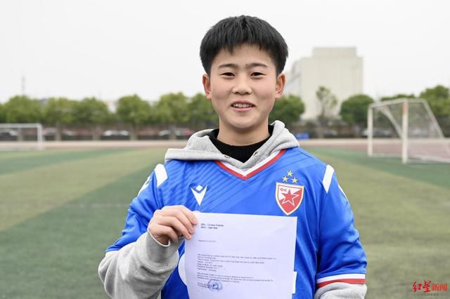 免费边摸边吃奶边叫床视频gif